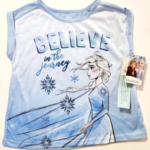 Disney Frozen II Elsa Graphic Tee Size: S